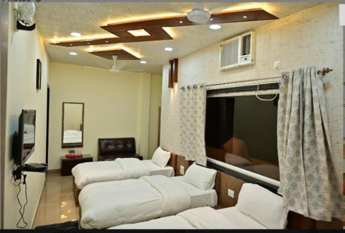 Hotel Raghuveer Inn By Bookingcare Sitapur Muafi Exteriér fotografie